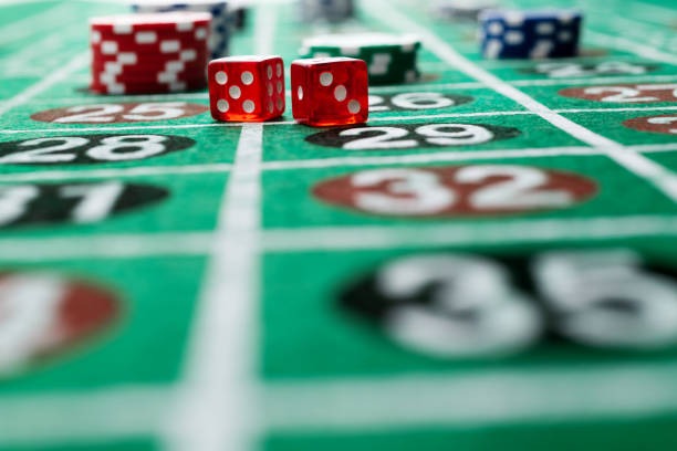 Spadegaming slot interface showing bonus round and win animations